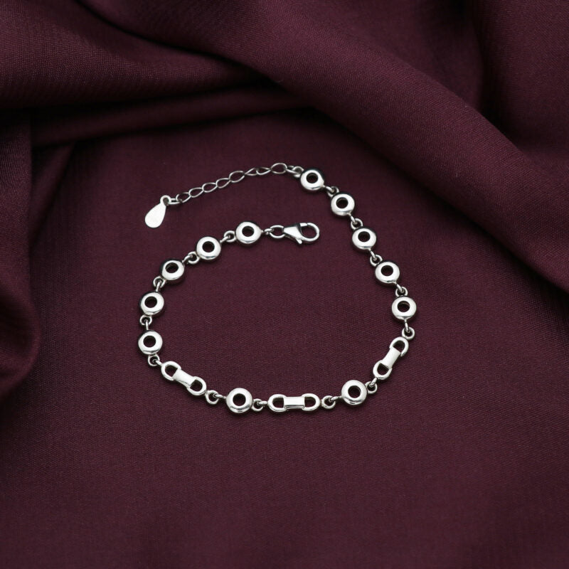 Silver Majestic Circle Bracelet