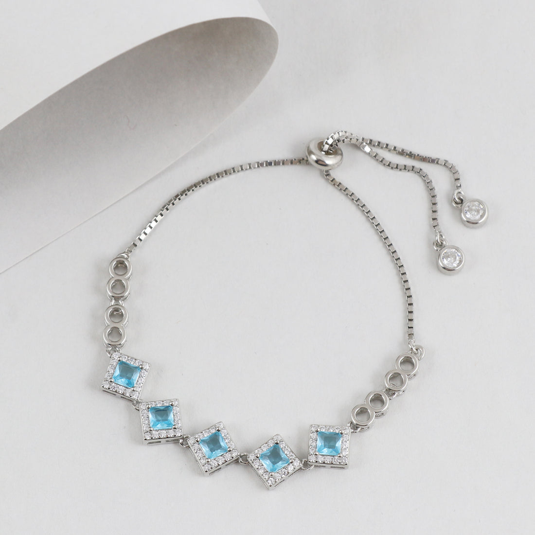 Silver Jewel Kiss Bracelet