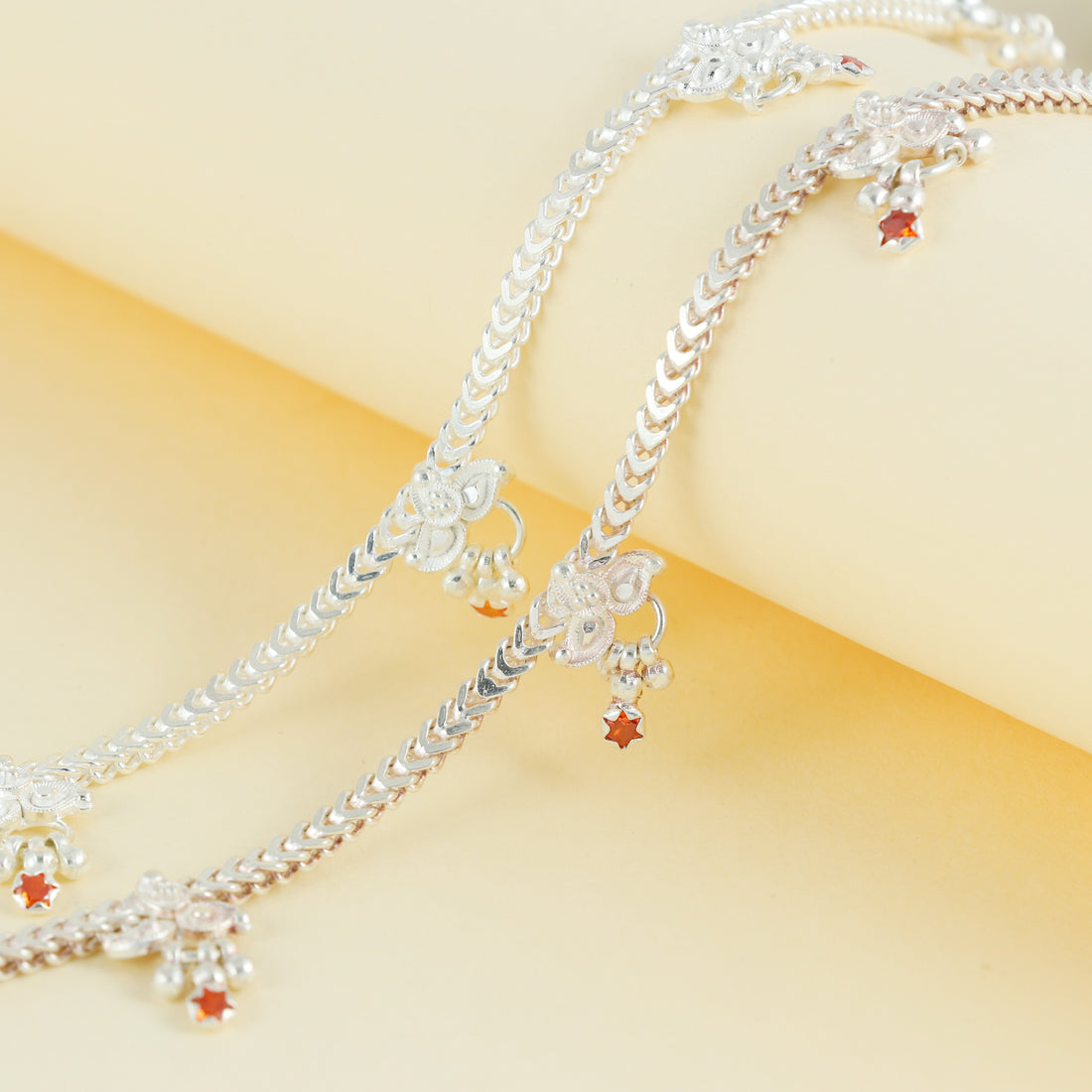 Silver Charm Chase Anklet