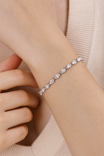 Silver Desireable Tennis Bracelet