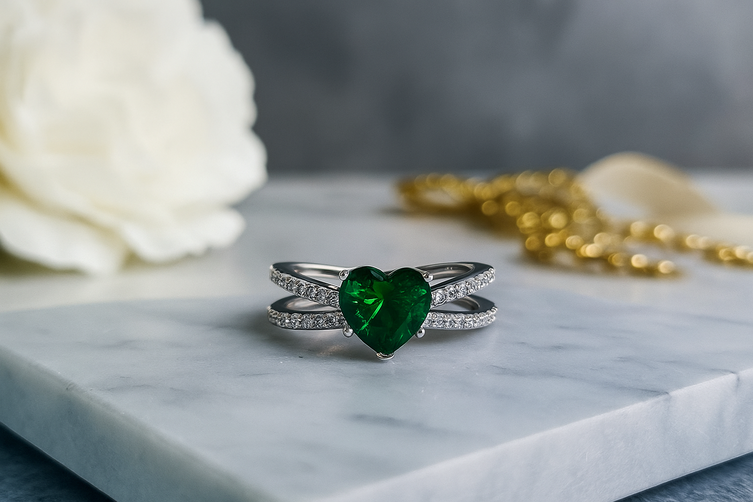 Emerald Heart Spark Ring