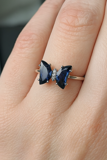 Midnight Butterfly Ring 🦋
