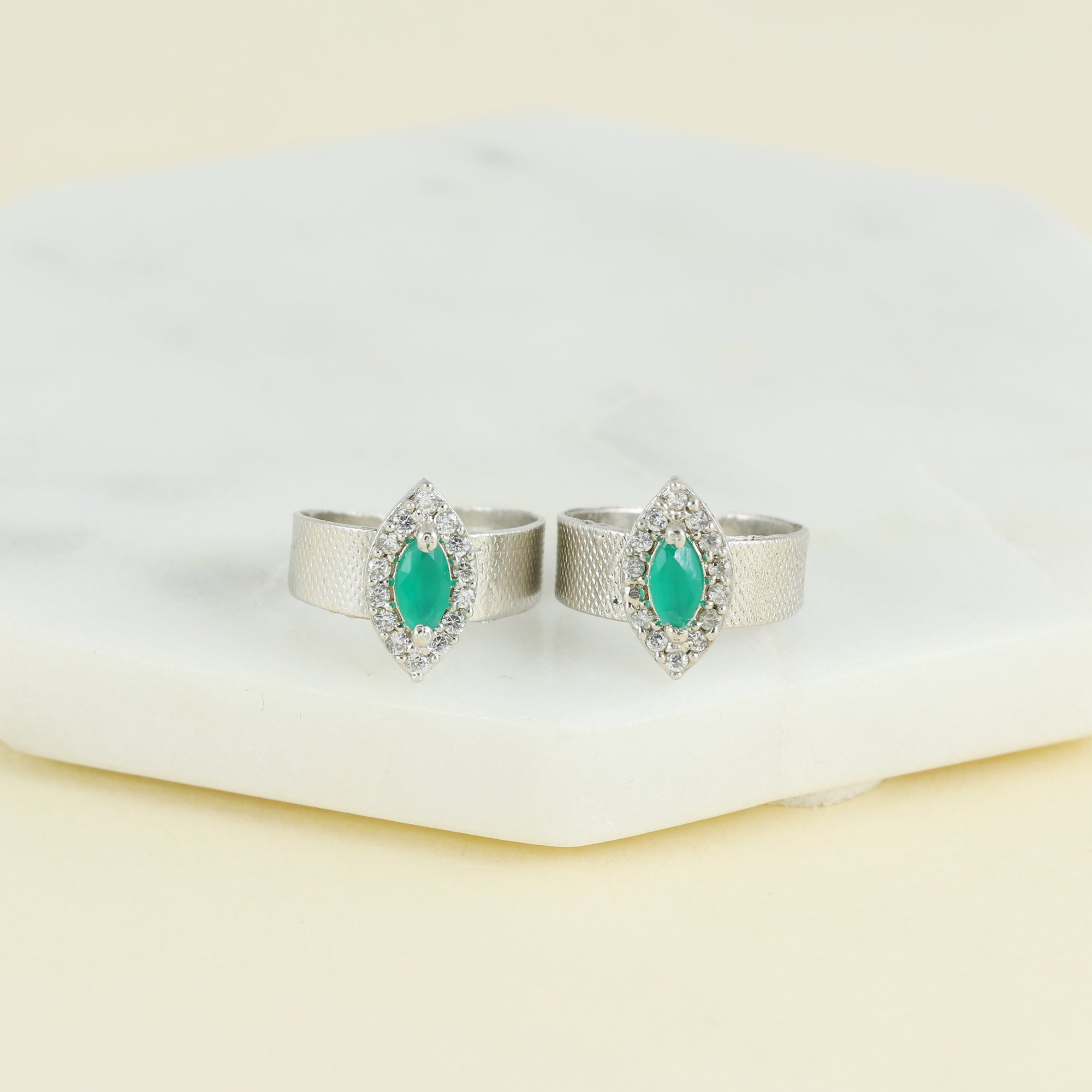 Silver Diamond Dew Toering