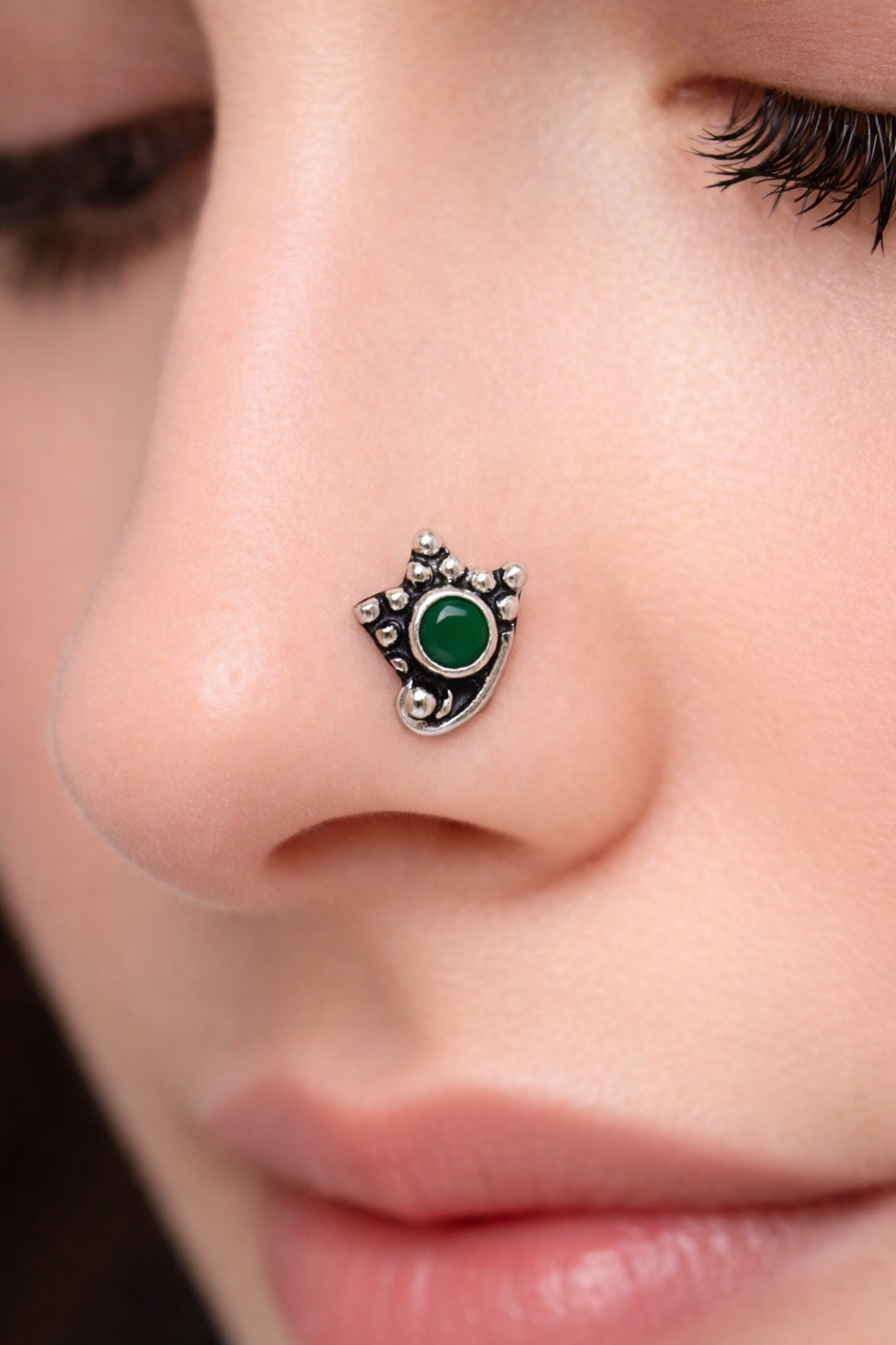 Silver Dark Elegance Nosepin