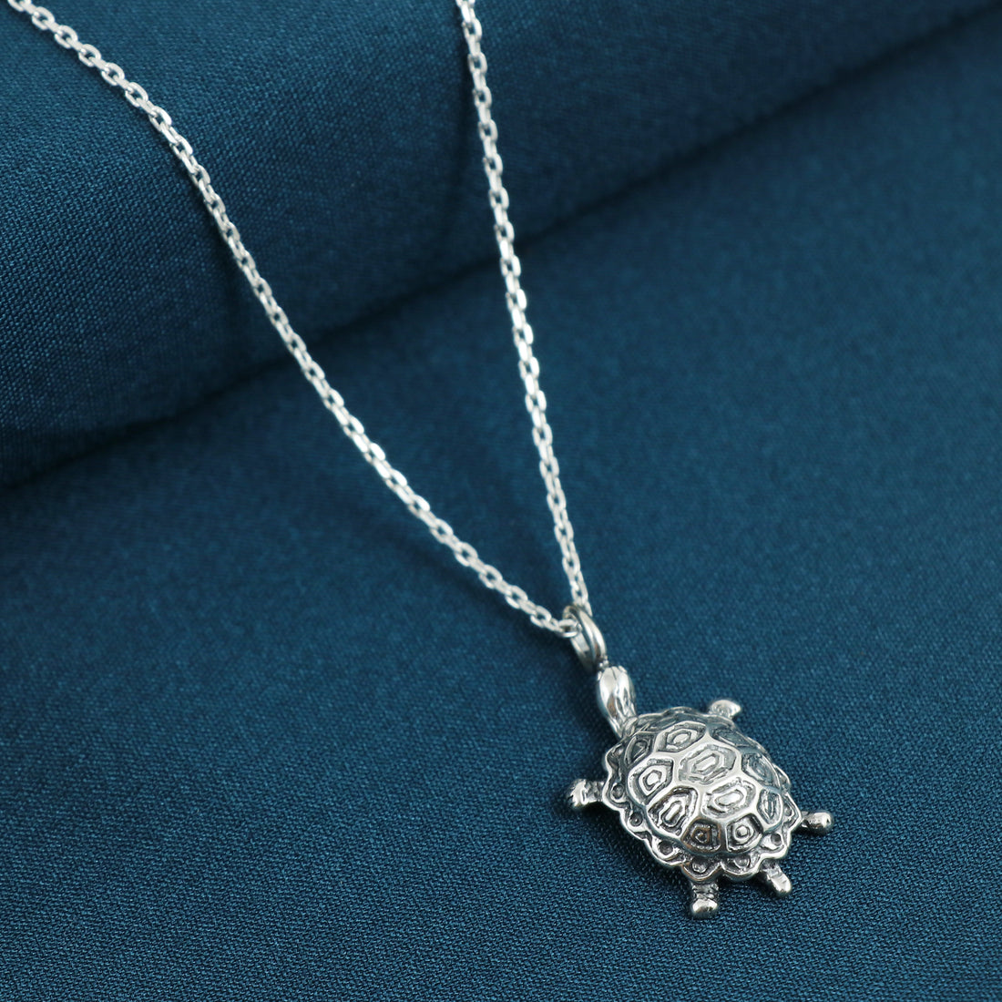 Silver Lucky Turtle Charm Chain Pendant