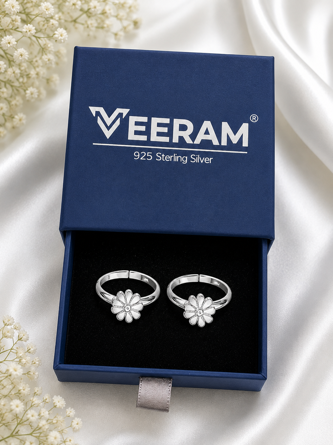 Silver Flower Bloom Toering