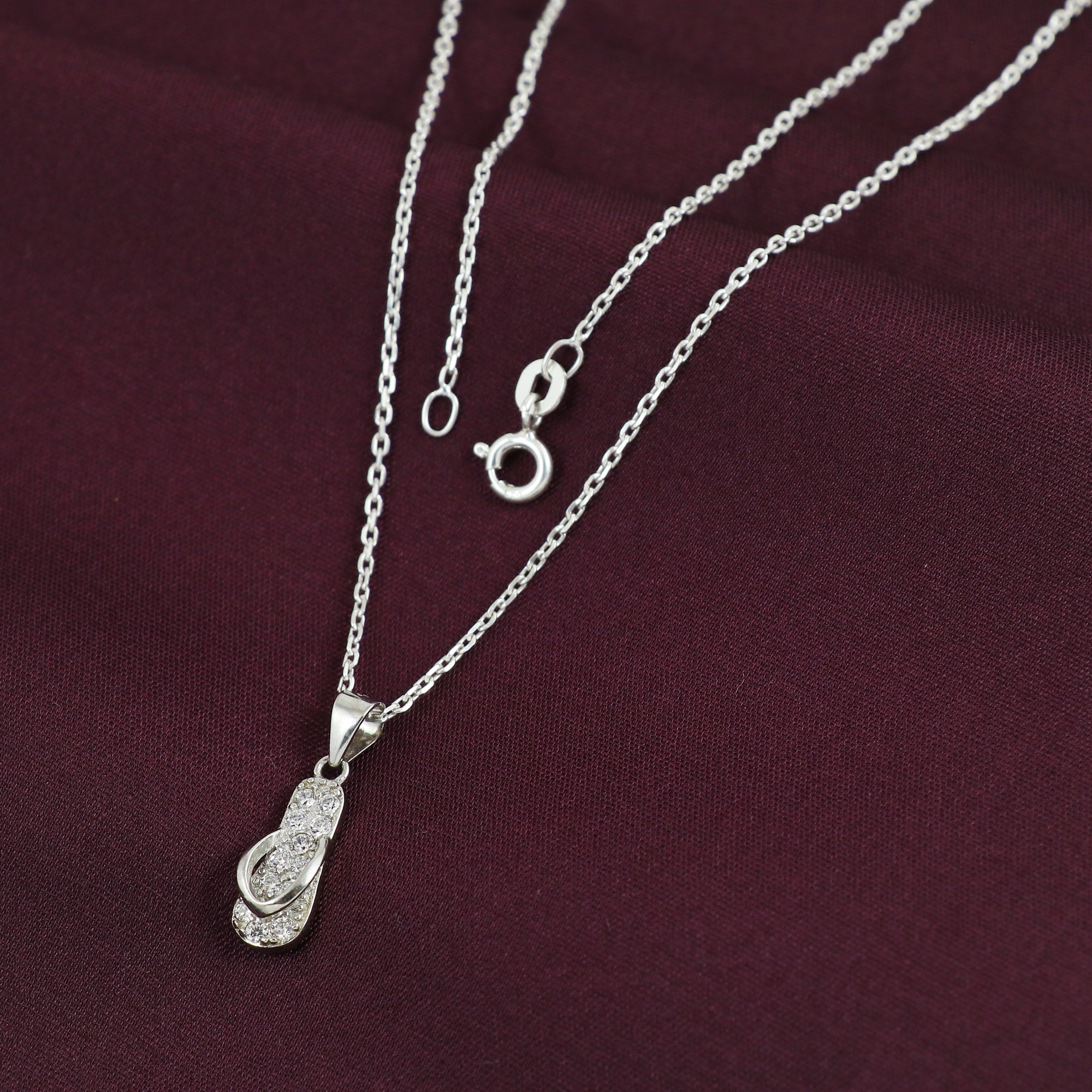 Silver Twinkle Toe Chain Pendant – Veeram Jewels