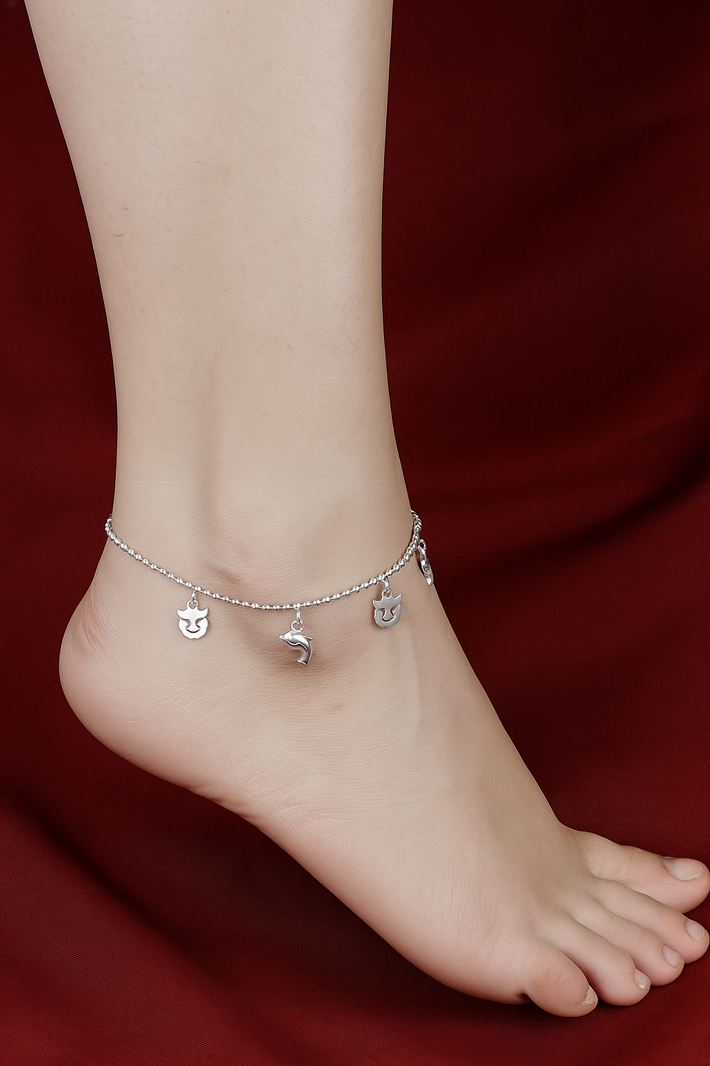 Silver Devil's Wink Anklet