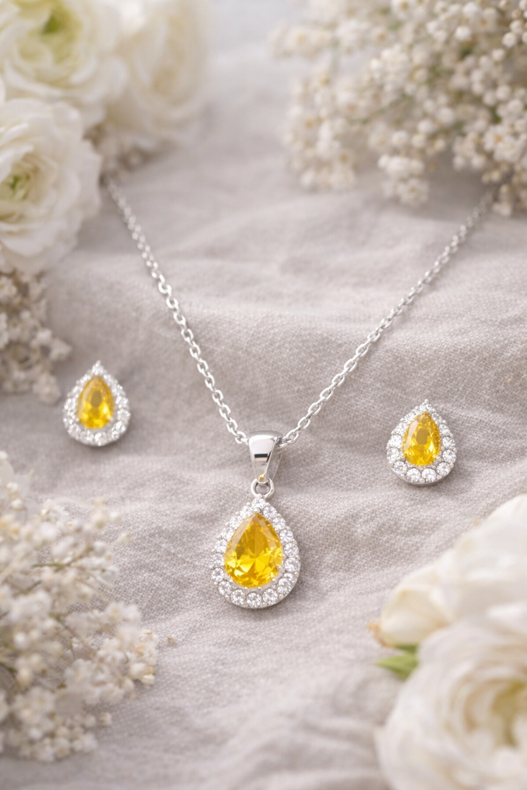 Golden Glow Pendant Set
