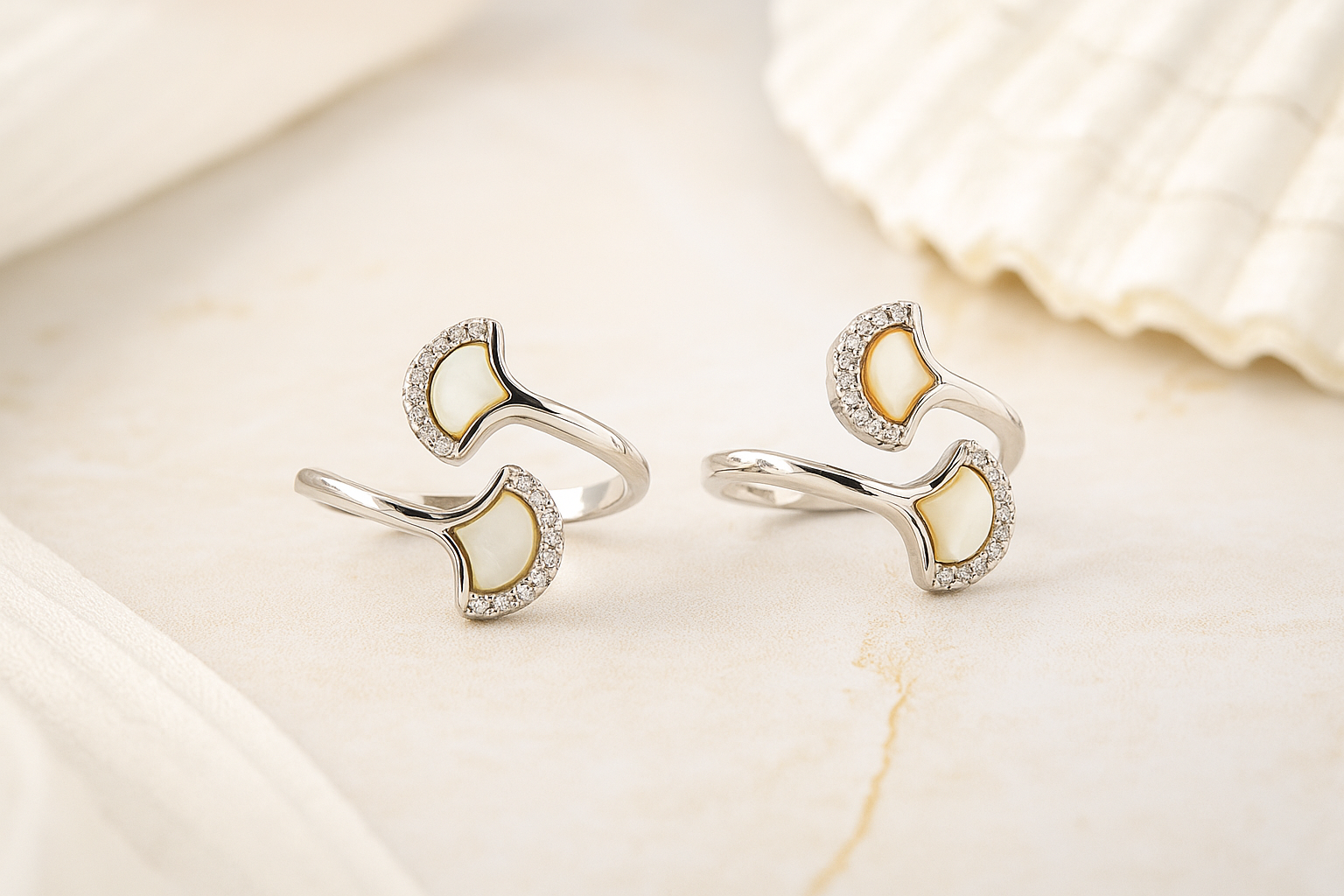 Elegant Dual Petal Silver Toerings
