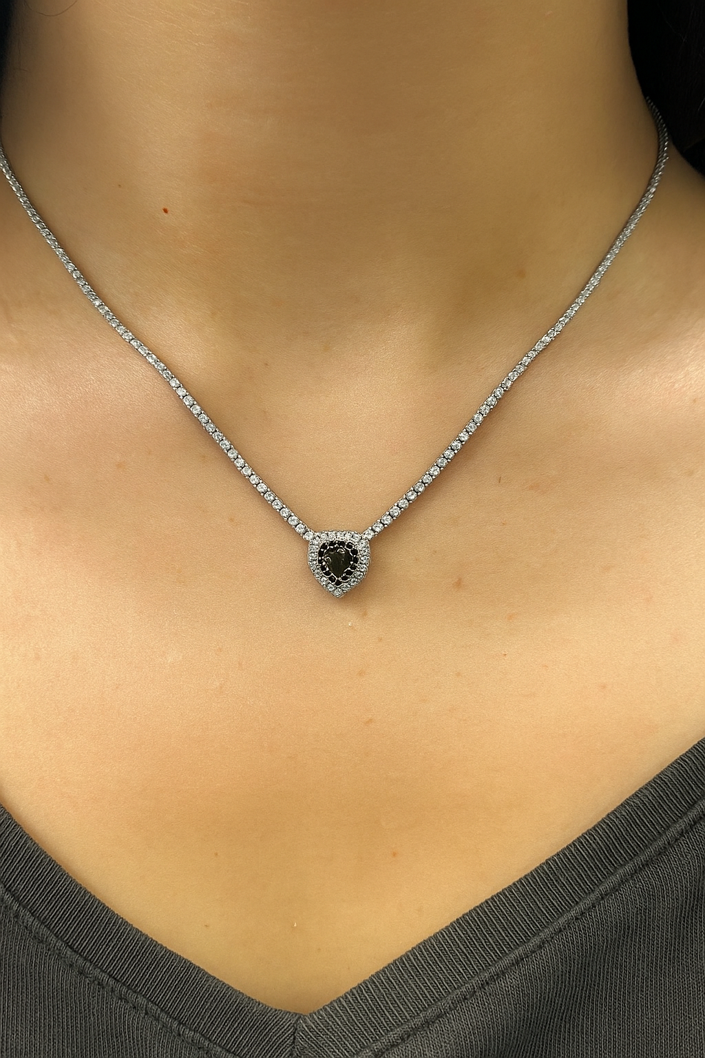 Heart Elegance Black Stone Pendant