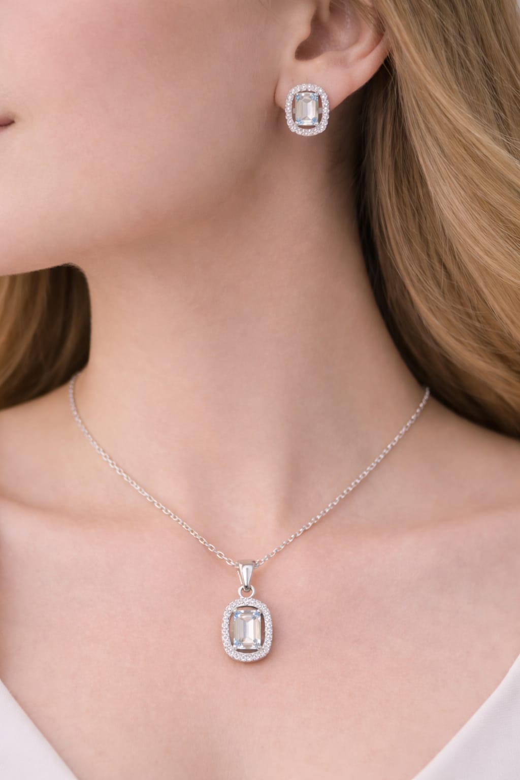 Champagne Glow Emerald Set