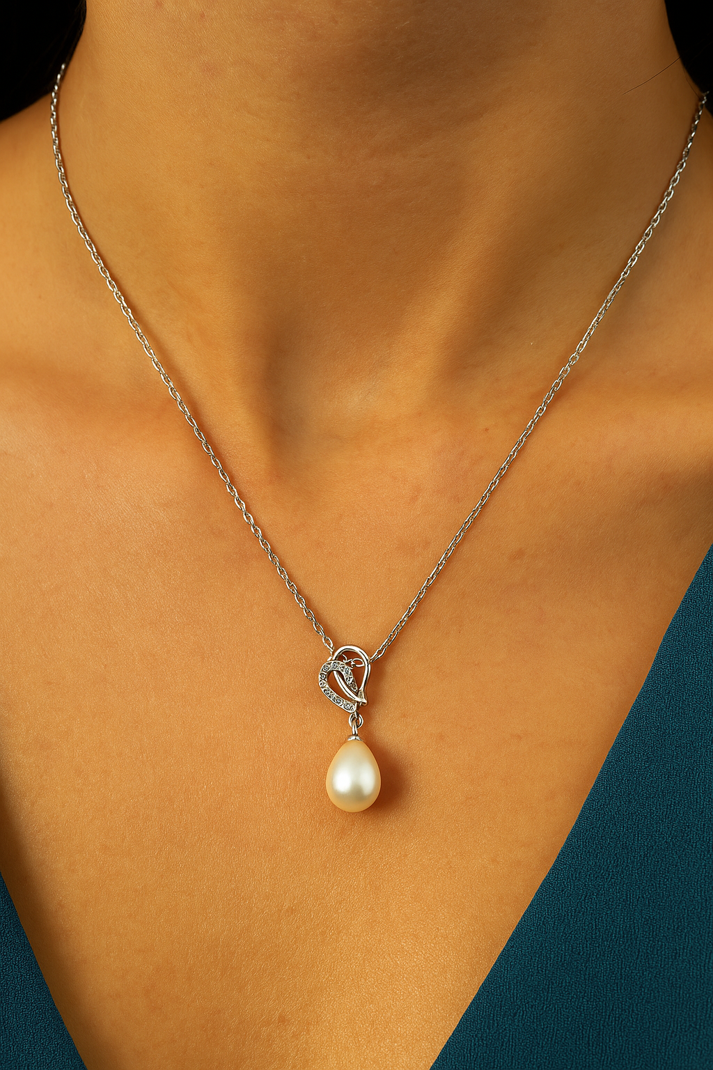 Silver Elegance Pearl Chain Pendant