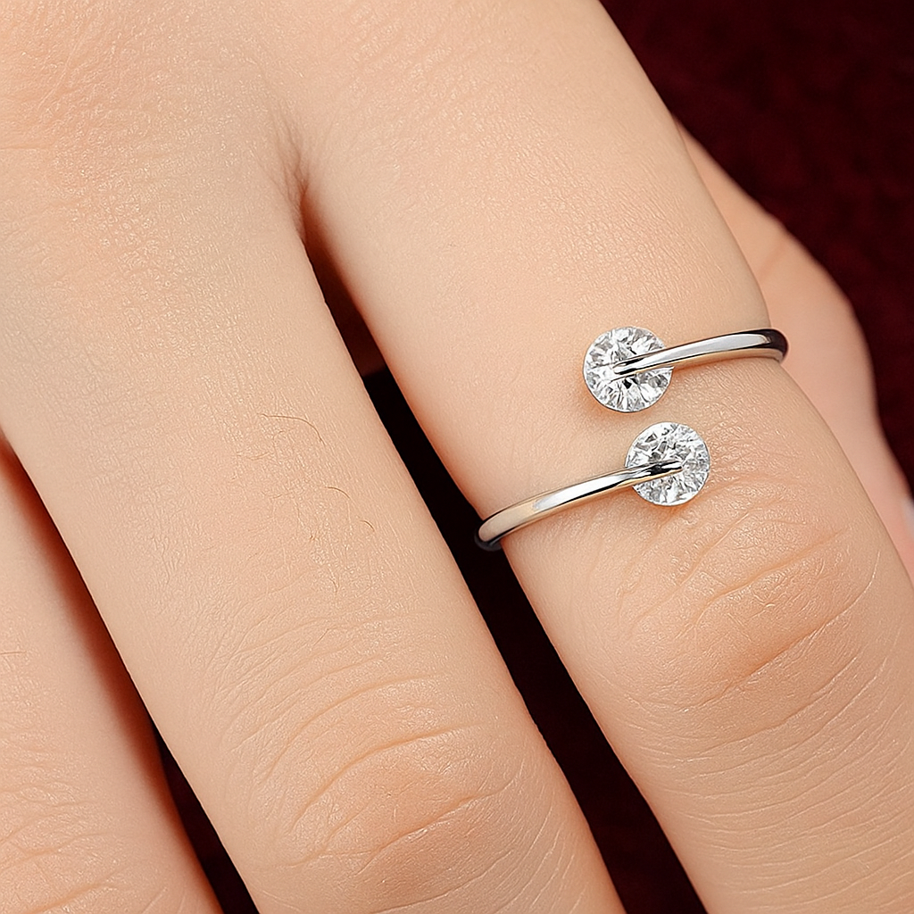 Silver Solitaire Elegant Ring