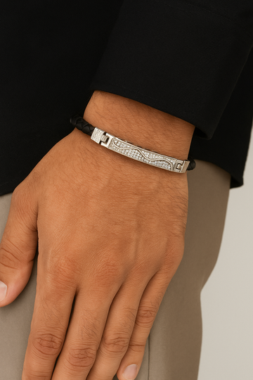 Silver Elegant Leather Bracelet